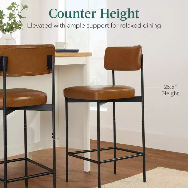 Lot de deux tabourets de bar en similicuir