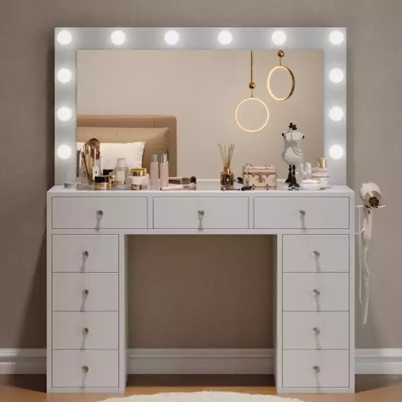 Coiffeuse de style rustique avec miroir éclairé à plateau en verre
