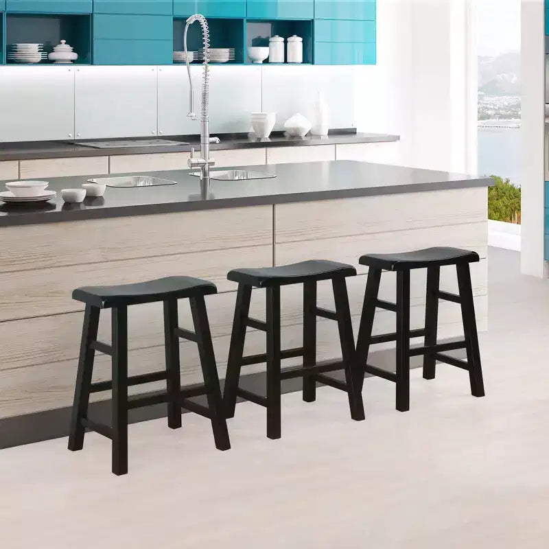 Tabourets de bar en bois massif à hauteur de comptoir avec assise en selle
