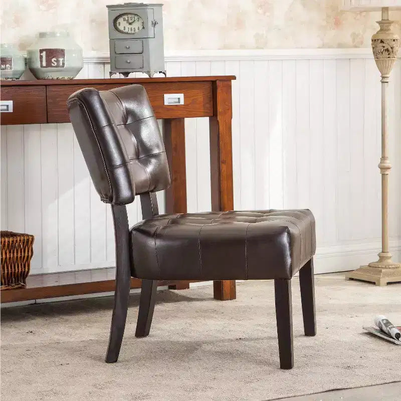 Fauteuil matelassé en similicuir style décontracté moderne