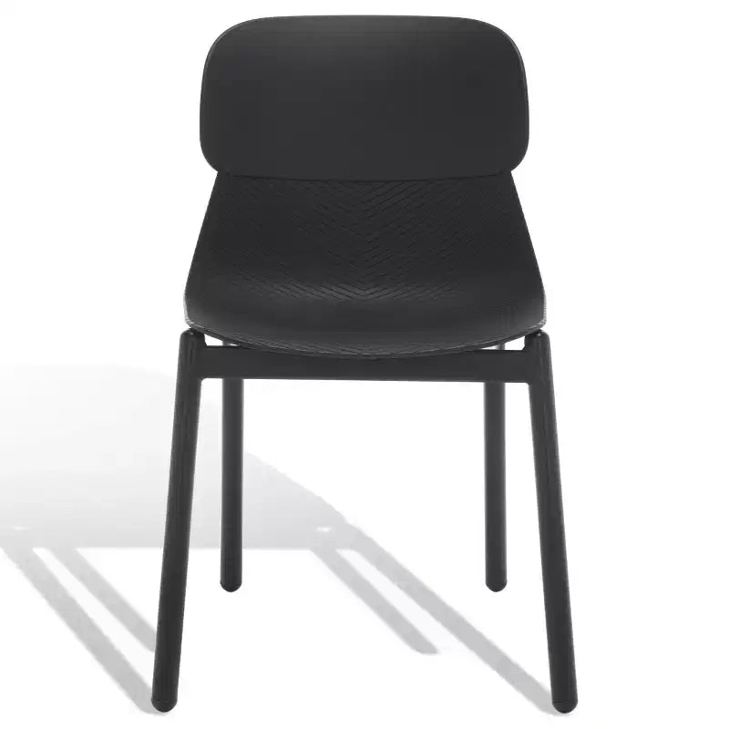 Chaise de salle à manger en plastique moulé