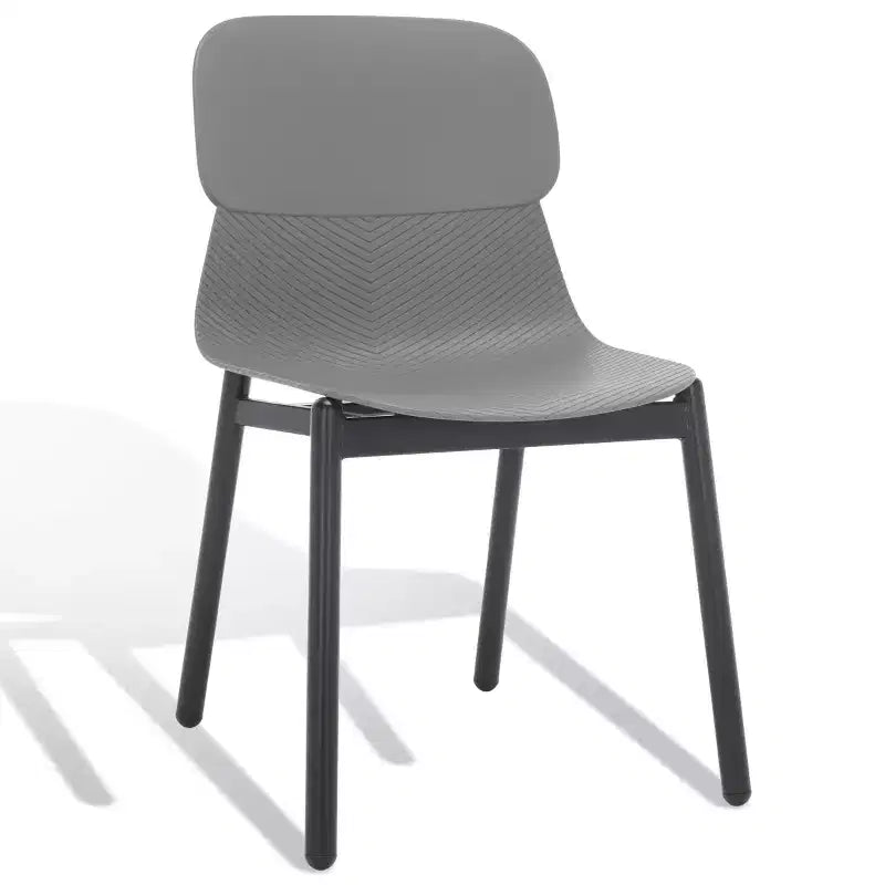 Chaise de salle à manger en plastique moulé